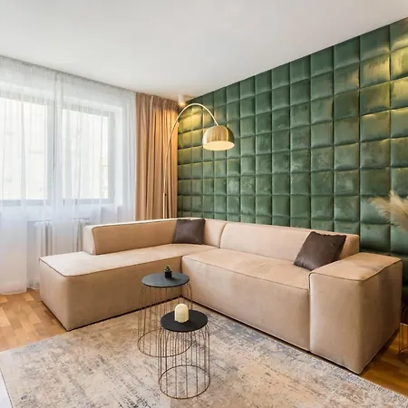 The Artist Center Apartment