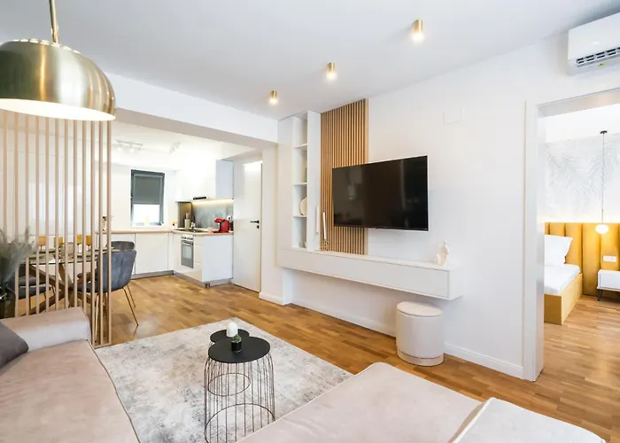 The Artist Center * 부쿠레슈티