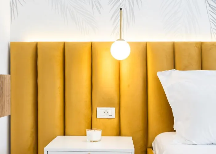 The Artist Center Бухарест